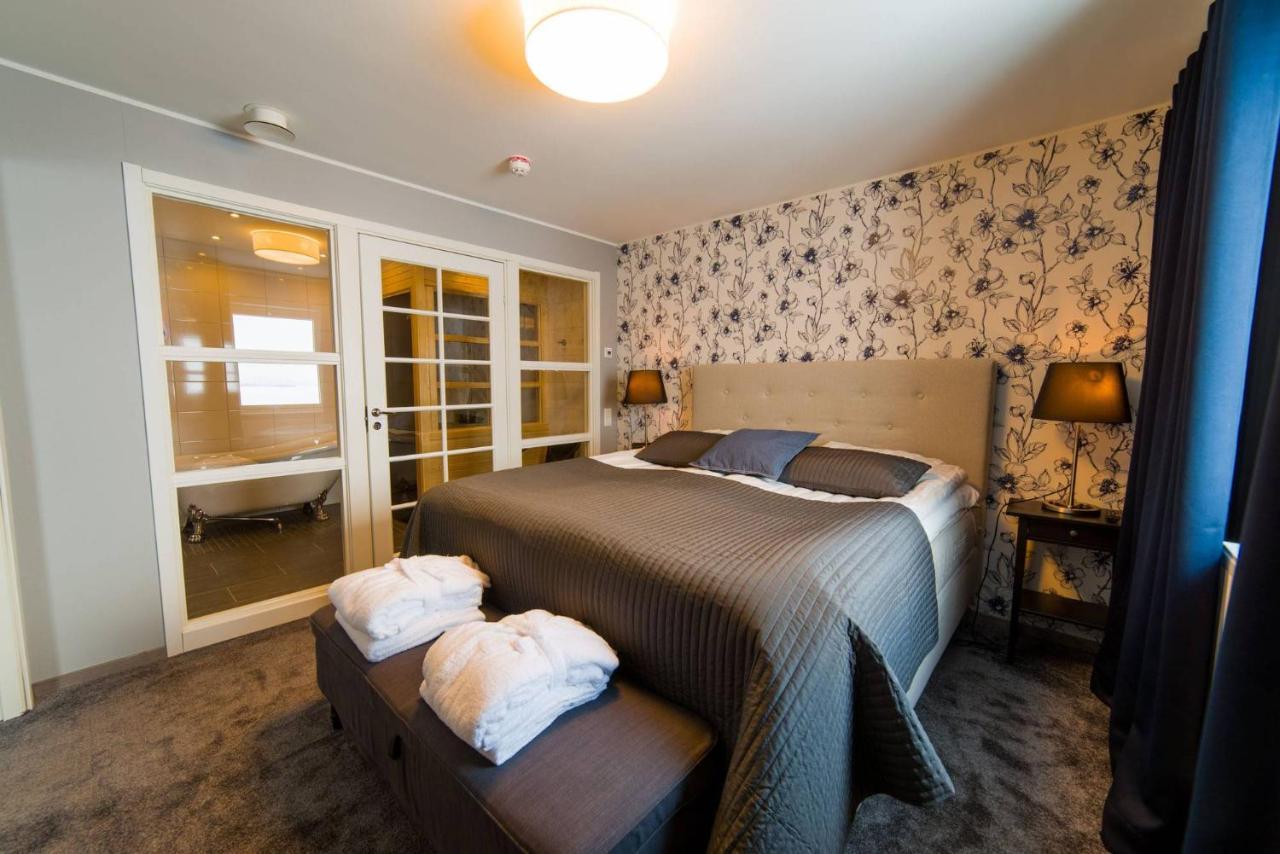 Hornavan Hotell 아르예플로그 외부 사진